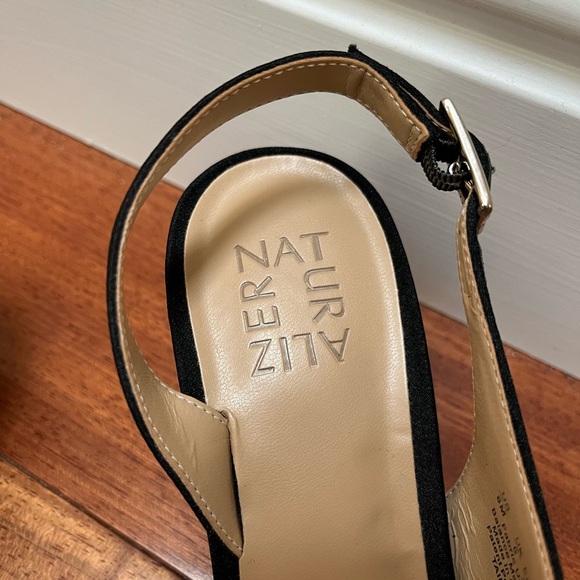 Naturalizer Black Fabric Strappy Taimi Heels Sandals Low Heel Formal Party Sz 8 - Picture 10 of 10